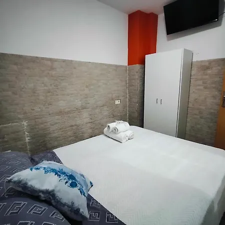 Alojamiento de habitaciones Zaidín-2